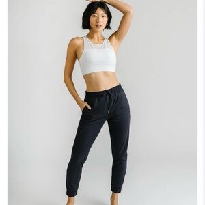 ZYIA black everywhere zipper joggers size large